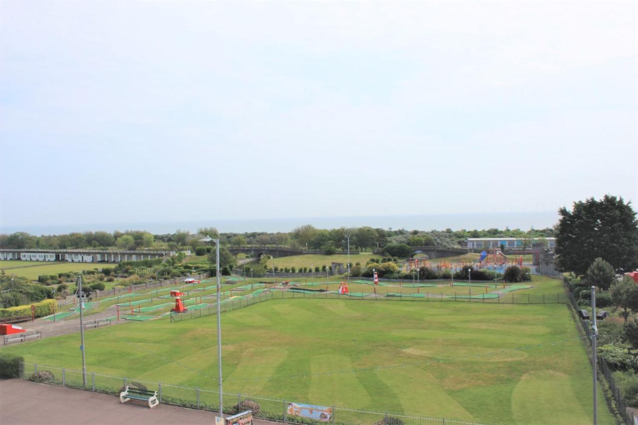 The Grand Hotel by Paymán Club Skegness Exterior foto